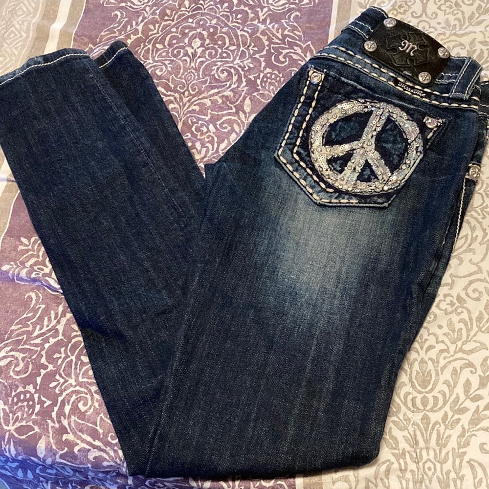Miss Me Jeans. Almost New View 2